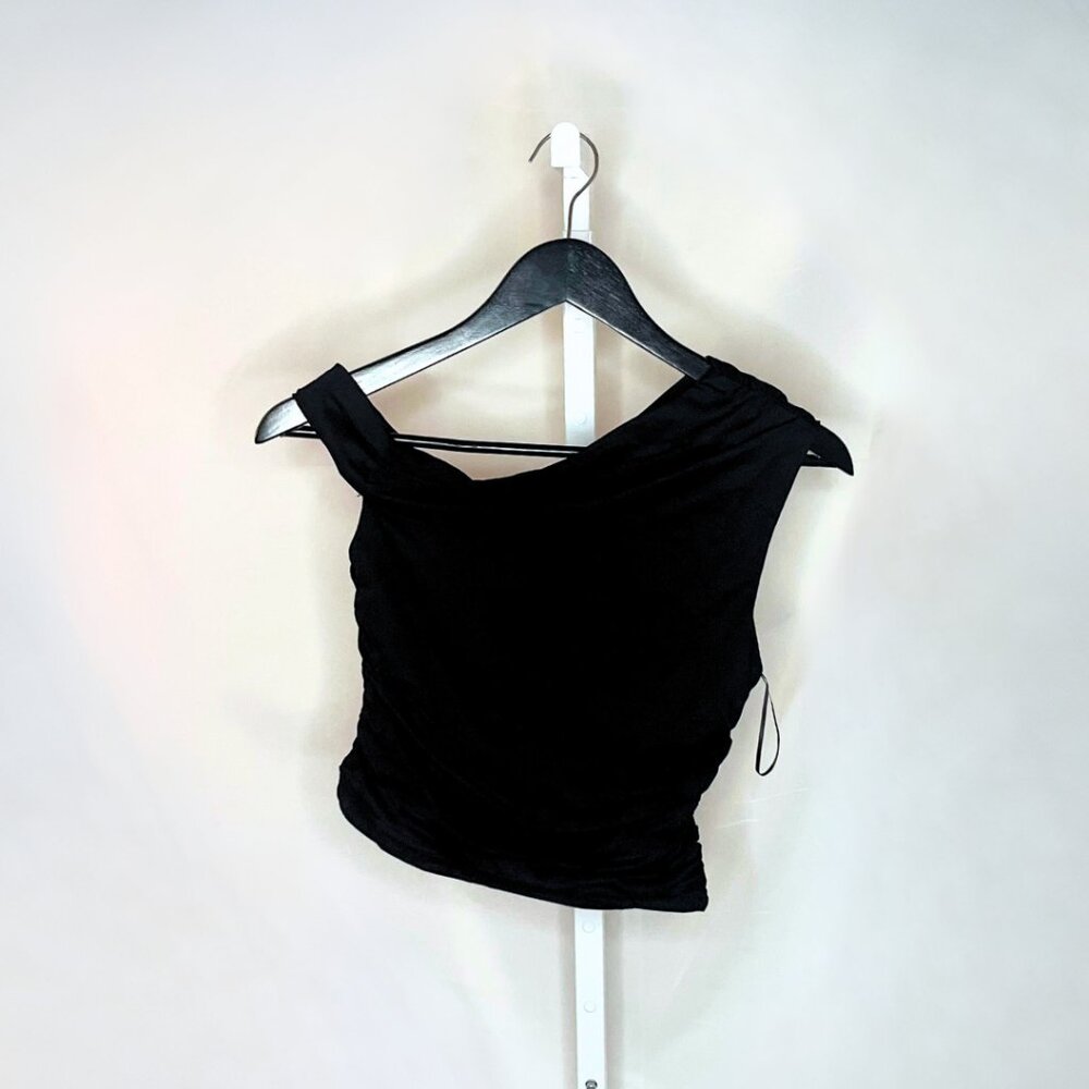 Finesse Assymterical Top